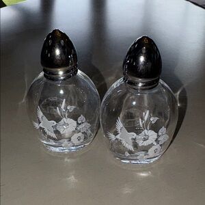 Avon crystal Salt and Pepper Shakers with Hummingbird Design